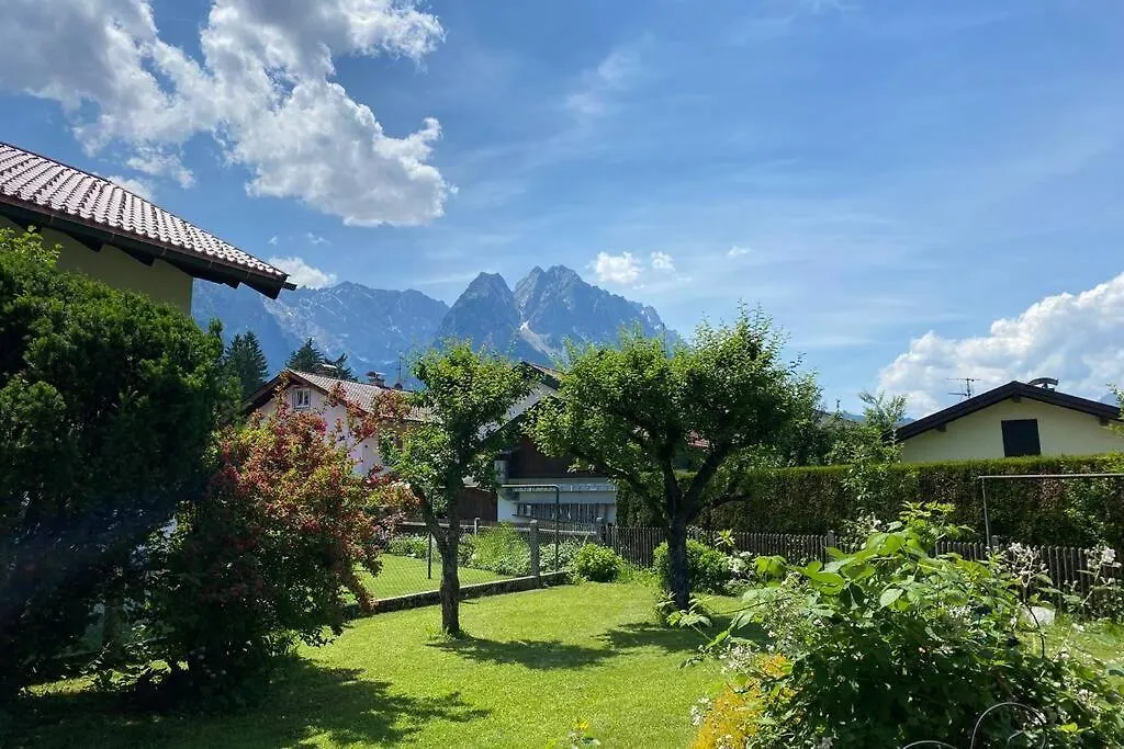Haus Mit Wunderschoenem Ausblick Und Garten location