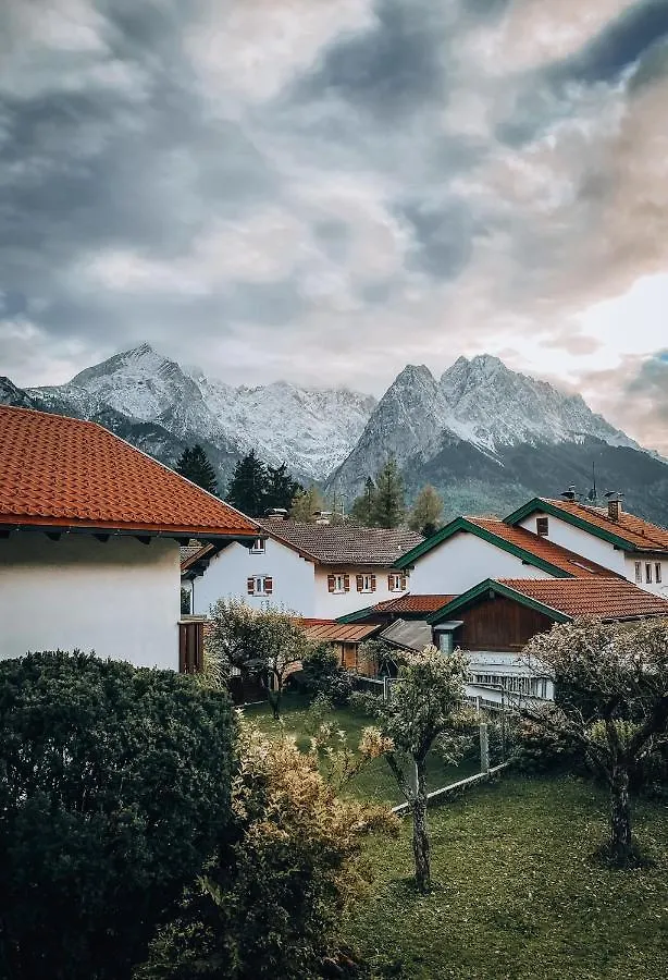 Haus Mit Wunderschoenem Ausblick Und Garten Garmisch-Partenkirchen 0*,
