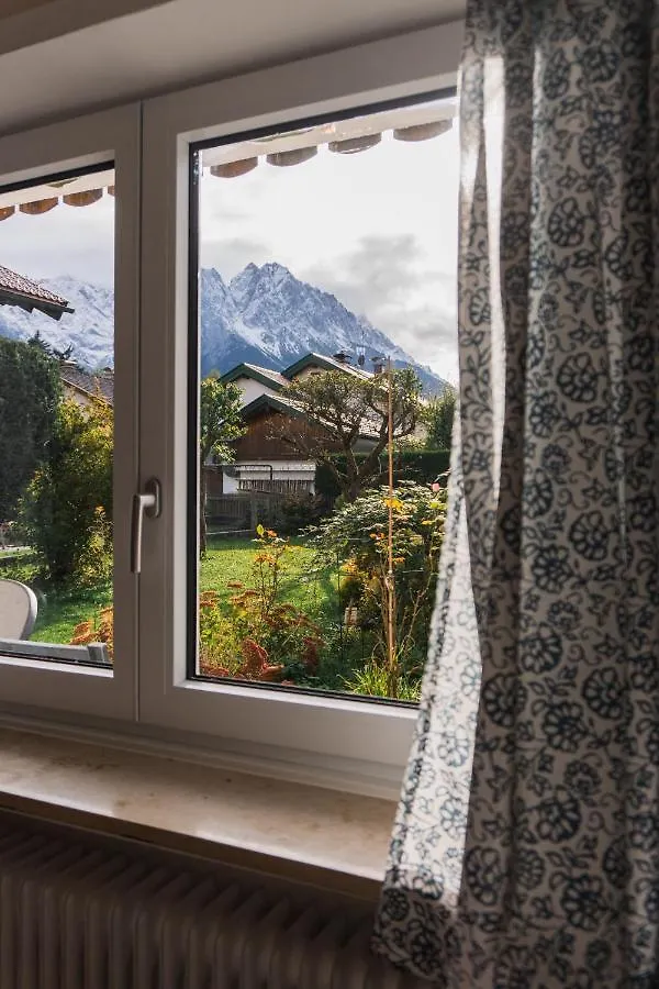 Haus Mit Wunderschoenem Ausblick Und Garten Garmisch-Partenkirchen 0*,
